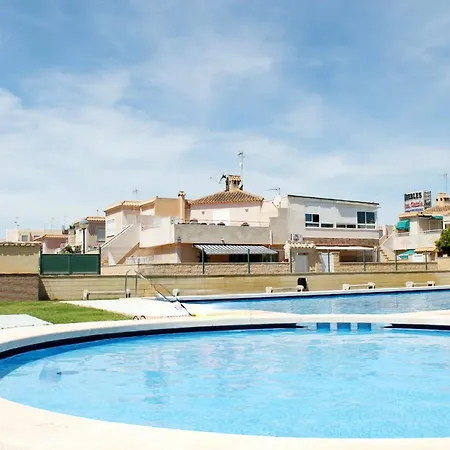 Elegant Just 7 Minutes From The Beaches Of