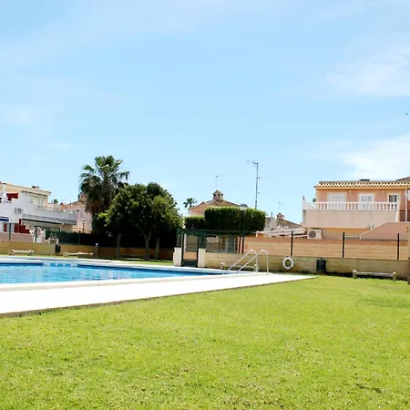 Elegant Just 7 Minutes From The Beaches Of טורבייחה